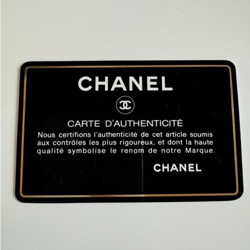 Vintage Chanel Turn Lock Chain Bag 1️⃣8️⃣0️⃣0️⃣ - Picture 11 of 13